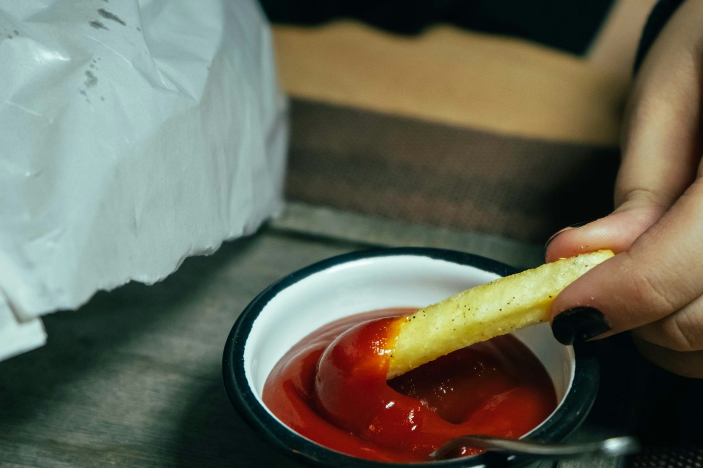 Sốt chấm nào hợp với món nào: tương cà, phô mai, mayonnaise tỏi và BBQ